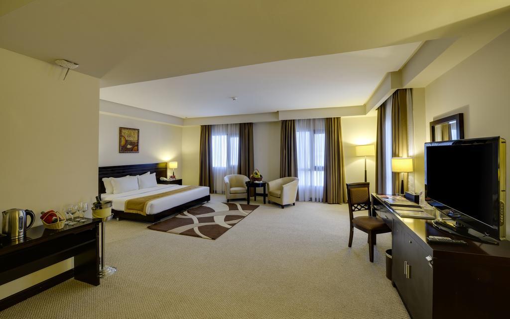 Monroe Hotel&Suites Manáma Exteriér fotografie